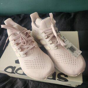 NWT Adidas ultraboost 1.0 putty mauve/wonder white Women's size 9.5